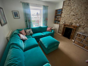 Pass the Keys Stunning Brixham Harbour Family Home with Parking